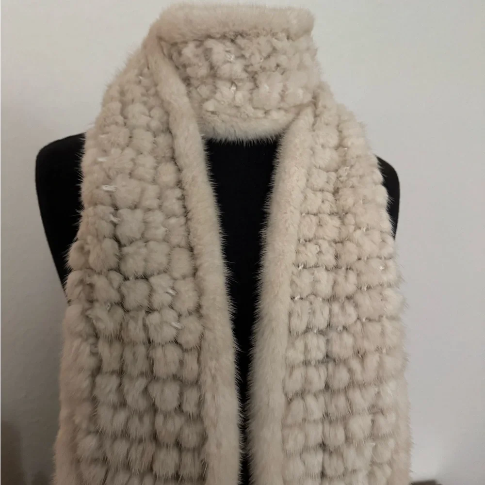 Kelli Kouri Grid Knit Ivory/Cream Fur Soft Scarf L 75